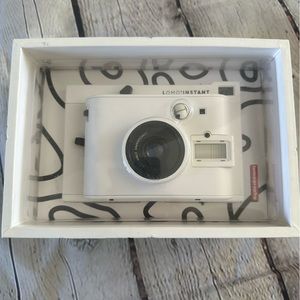 Lomography Lomo'Instant White - Instant Film Camera